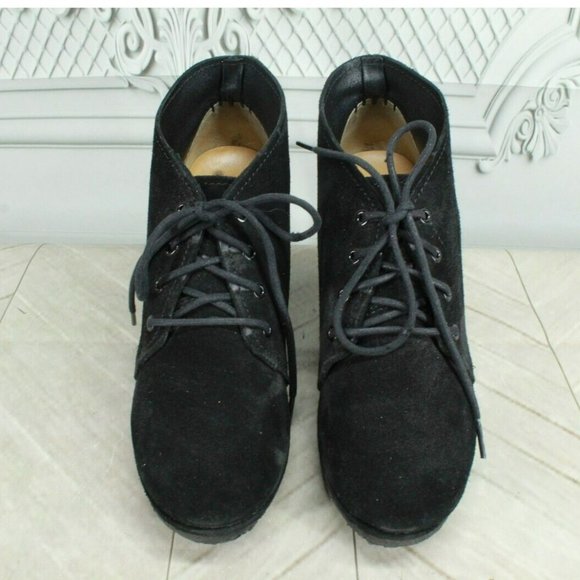 Clarks Black Suede Lace Up Heeled Ankle Chukka Boots Size 7 Medium - Picture 5 of 9